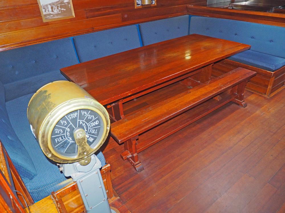 Cabin en avant, H&eacute;bergements